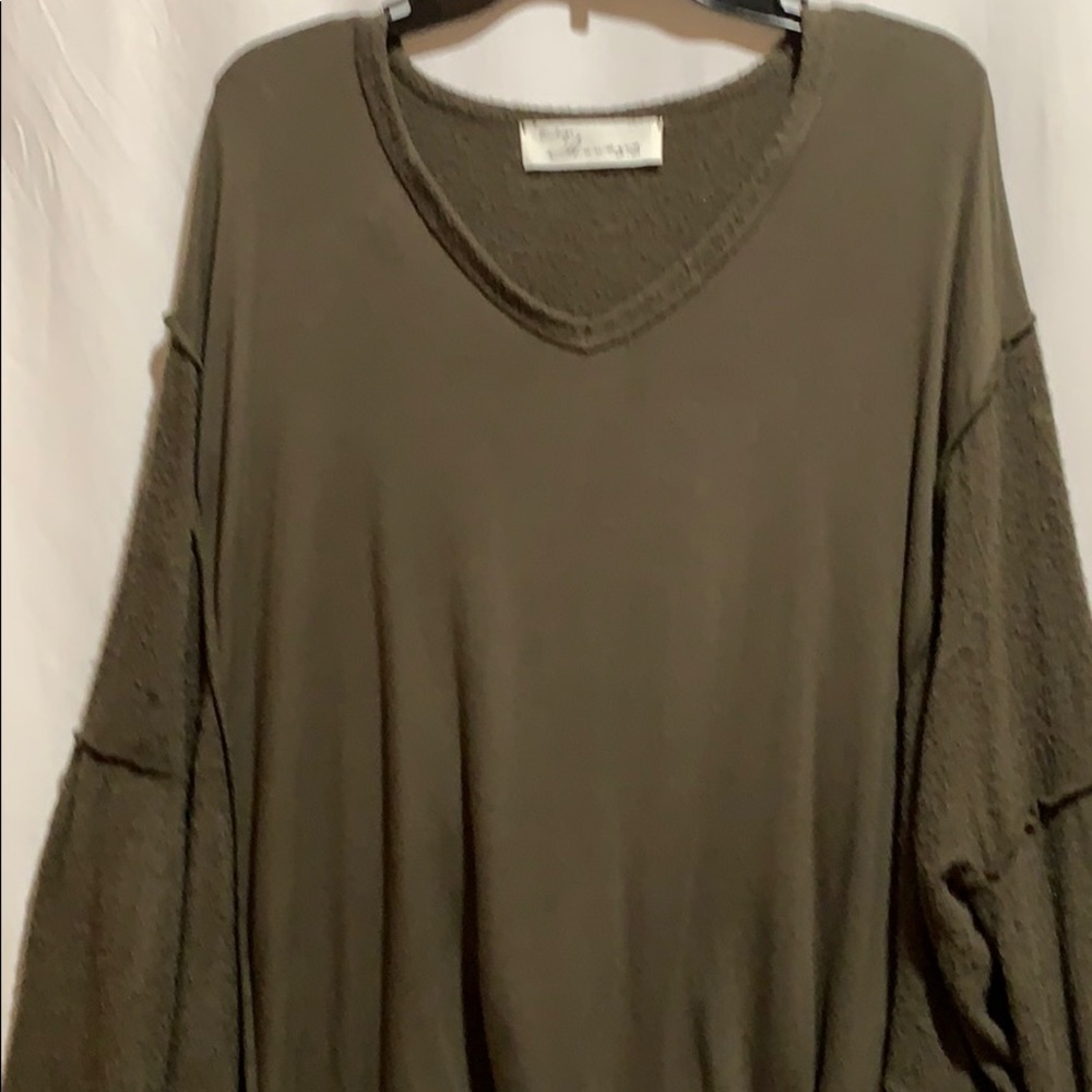VINTAGE HAVANA 1954:: DEEP OLIVE BOXY TOP SZ M